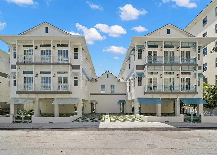 Holiday home The Akoya & Pearl At The Gemma - 2 Homes With Private Pools Just Steps To Clearwater Clearwater Beach