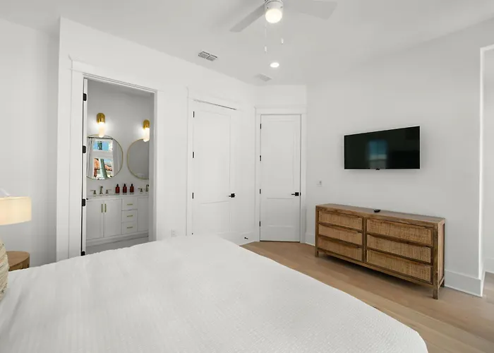 Holiday home The Akoya & Pearl At The Gemma - 2 Homes With Private Pools Just Steps To Clearwater Clearwater Beach