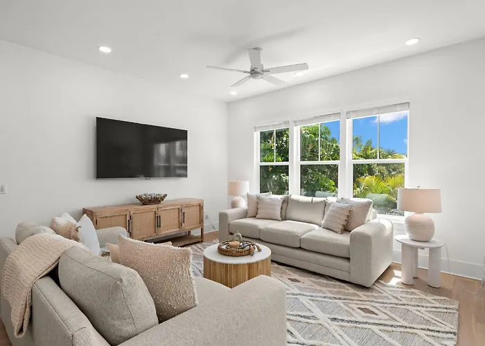 The Akoya & Pearl At The Gemma - 2 Homes With Private Pools Just Steps To Clearwater * Clearwater Beach