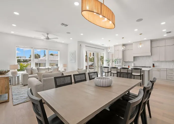 Holiday home The Akoya & Pearl At The Gemma - 2 Homes With Private Pools Just Steps To Clearwater Clearwater Beach