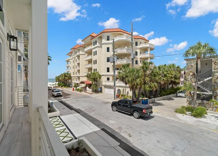 Holiday home The Akoya & Pearl At The Gemma - 2 Homes With Private Pools Just Steps To Clearwater Clearwater Beach