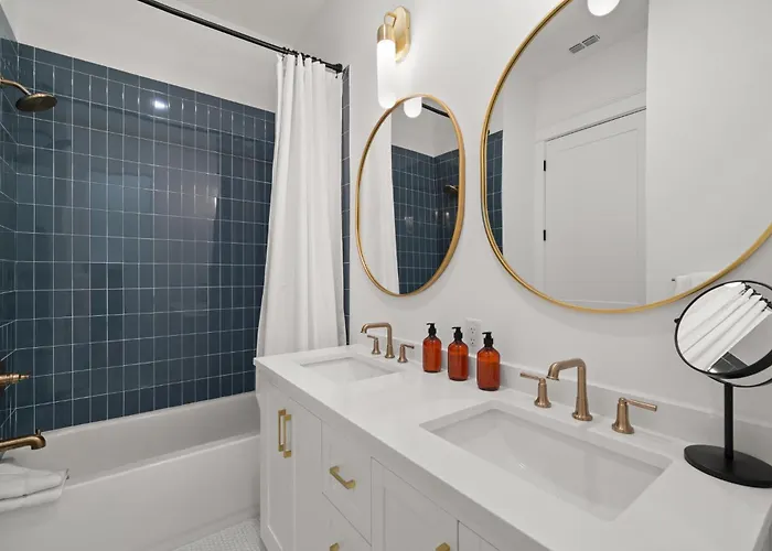 Holiday home The Akoya & Pearl At The Gemma - 2 Homes With Private Pools Just Steps To Clearwater Clearwater Beach