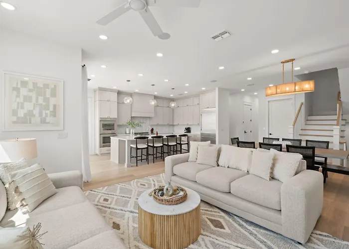 Holiday home The Akoya & Pearl At The Gemma - 2 Homes With Private Pools Just Steps To Clearwater