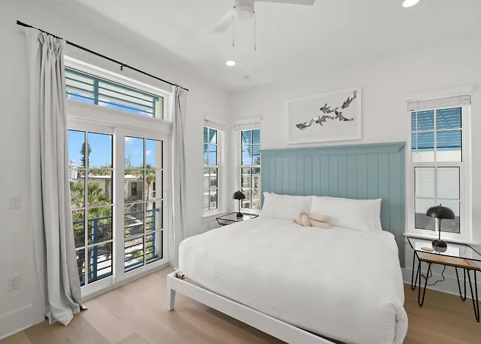 The Akoya & Pearl At The Gemma - 2 Homes With Private Pools Just Steps To Clearwater Clearwater Beach