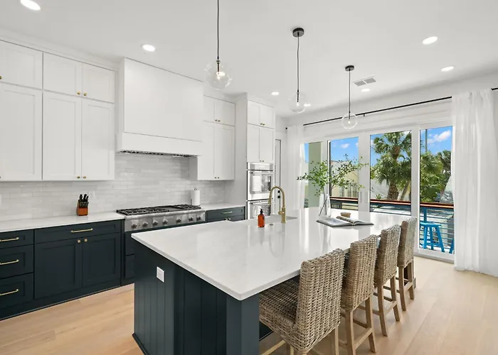 Holiday home The Akoya & Pearl At The Gemma - 2 Homes With Private Pools Just Steps To Clearwater Clearwater Beach