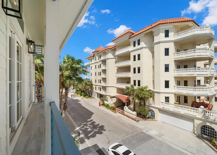 The Akoya & Pearl At The Gemma - 2 Homes With Private Pools Just Steps To Clearwater *