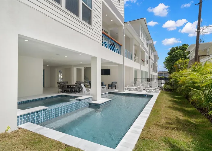The Akoya & Pearl At The Gemma - 2 Homes With Private Pools Just Steps To Clearwater