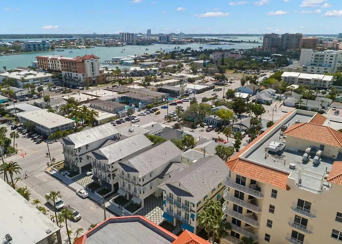 The Akoya & Pearl At The Gemma - 2 Homes With Private Pools Just Steps To Clearwater